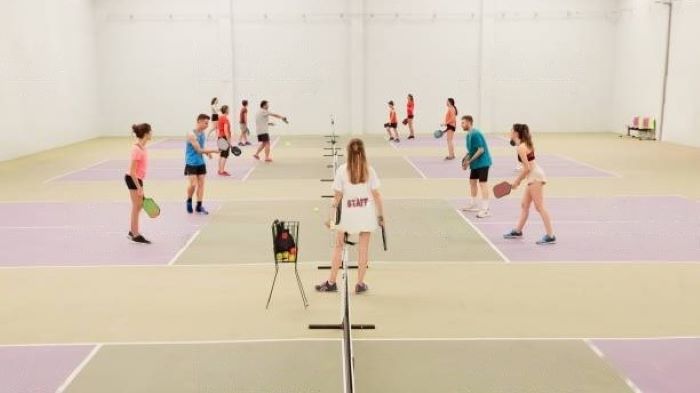how to become a pickleball instructor